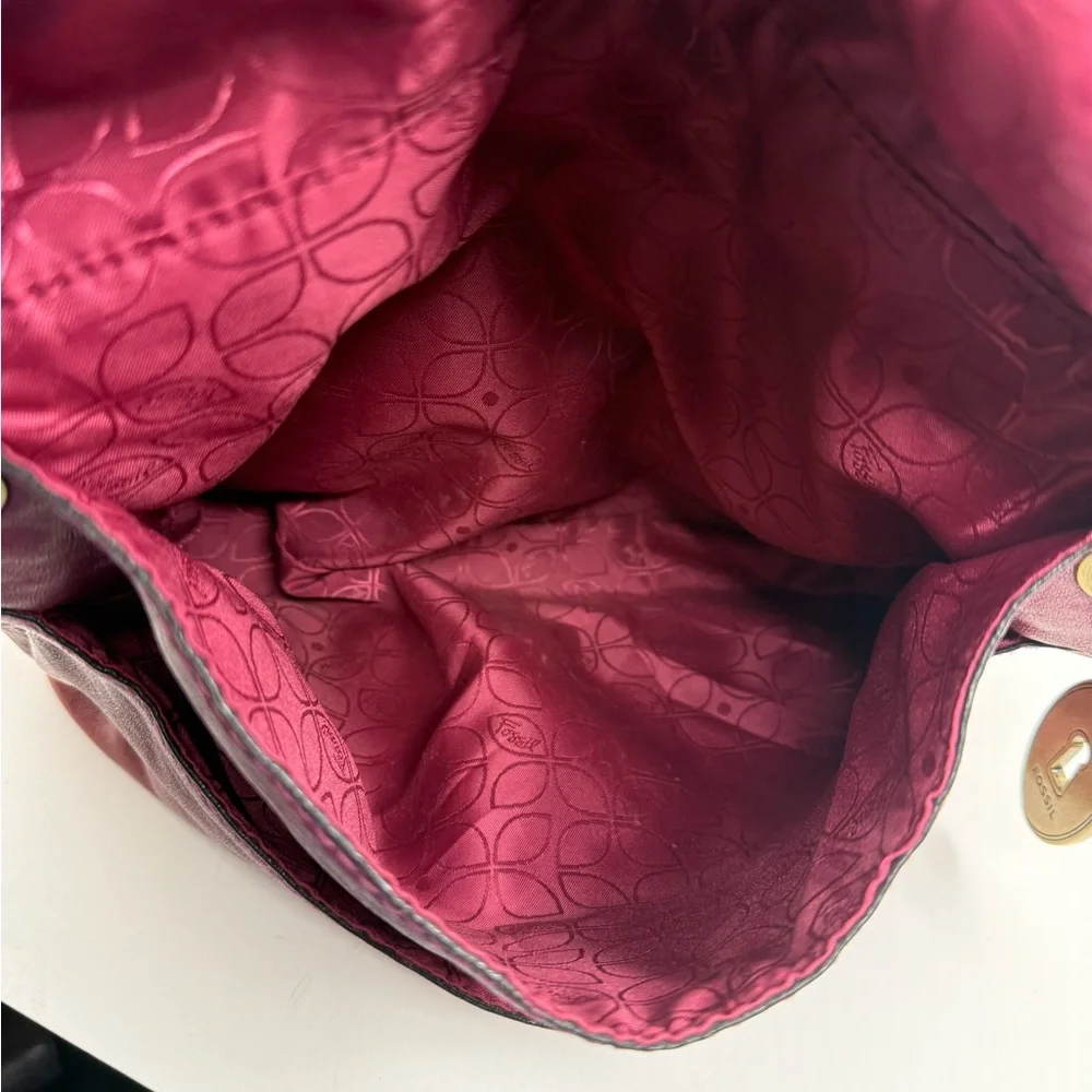 Fossil Red Leather Shoulder Bag Key Charm Vintage Distressed Hobo Purse